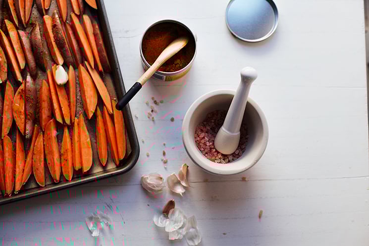 curry garlic sweet potato fries with miso gravy // via @thefirstmess curry garlic sweet potato fries with miso gravy // via @thefirstmess