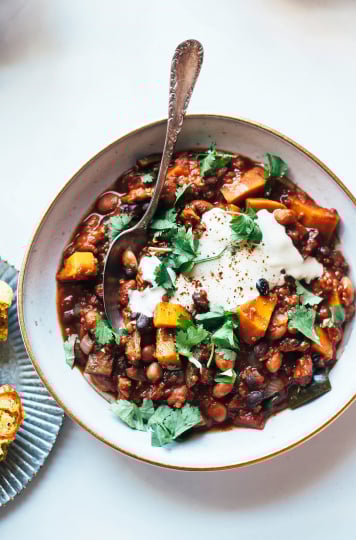 SMOKY SQUASH CHILI WITH QUINOA, PINTO & BLACK BEANS - The First Mess