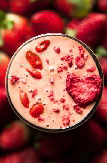 Spiced Strawberry & Goji Berry Smoothie - The First Mess