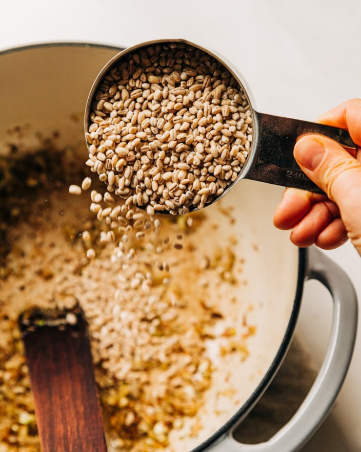 A 3/4 angle image shows barley being poured into a pot.